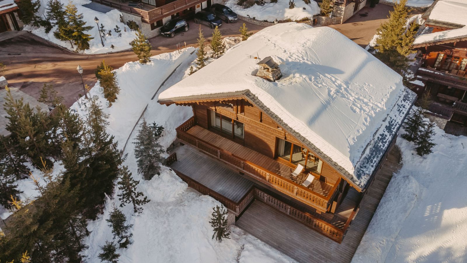 luxury-ski-chalet-courchevel-1850-lily-of-the-valley-oxford-ski-exterior (1).jpg