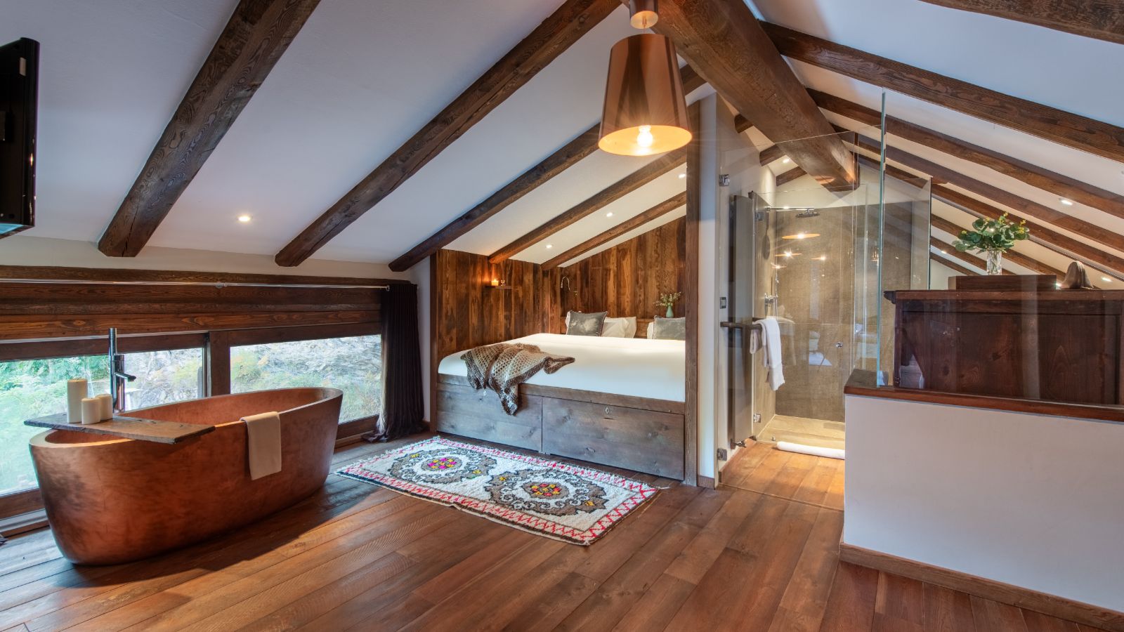 luxury-ski-chalets-milky-way-baita-1697-oxford-ski-bedroom2.jpg