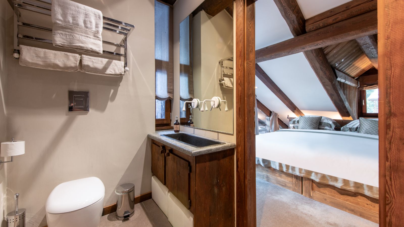 luxury-ski-chalets-milky-way-baita-1697-oxford-ski (21).jpg