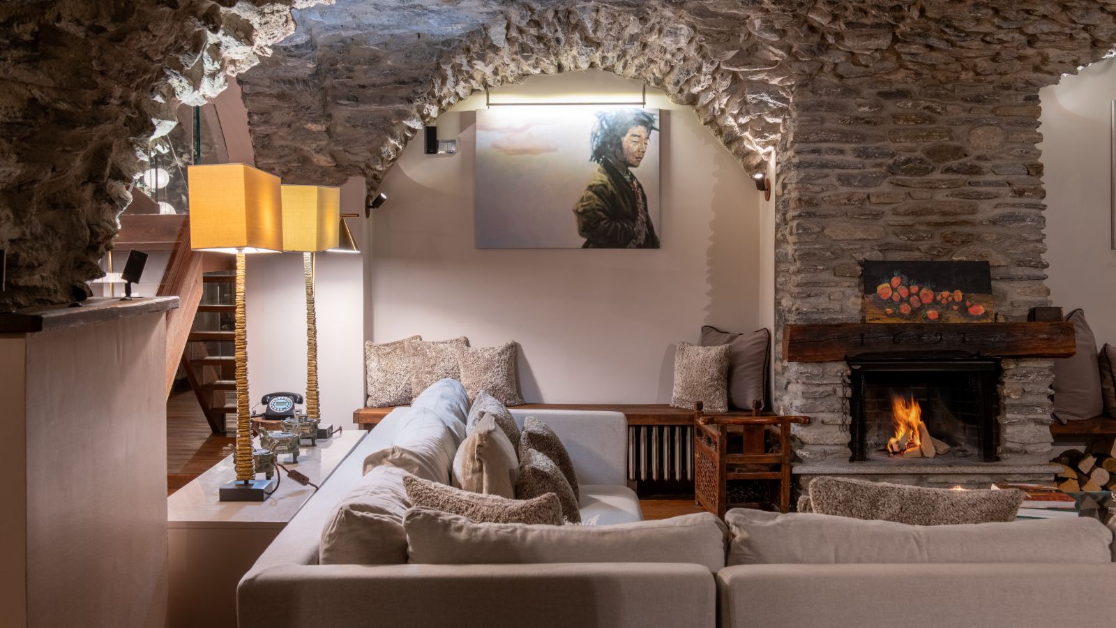luxury-ski-chalets-milky-way-baita-1697-oxford-ski-living (2).jpg