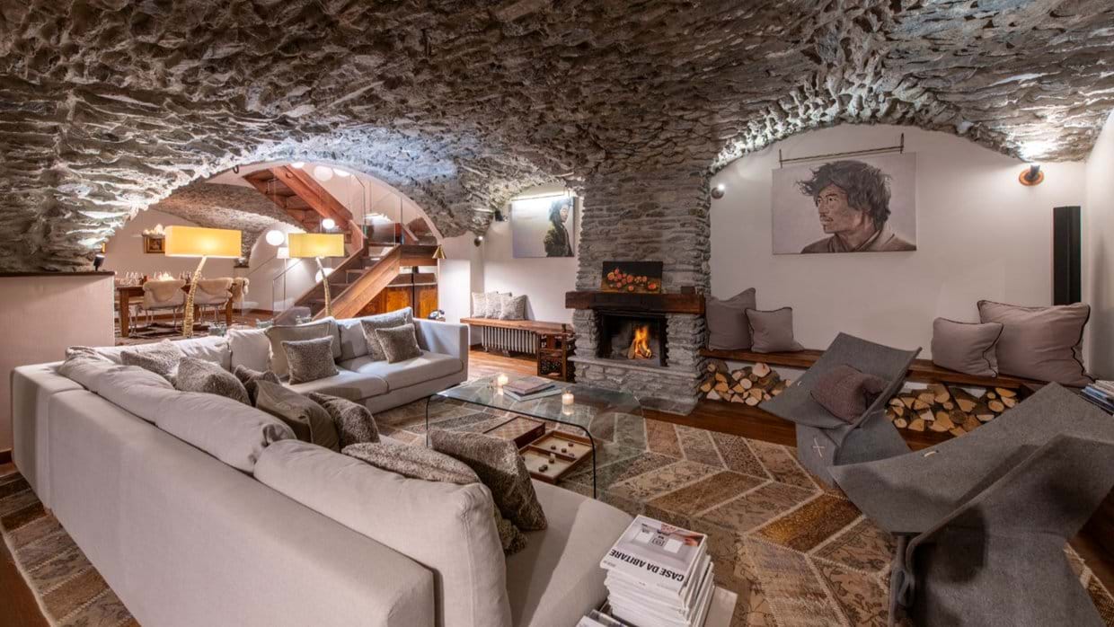 luxury-ski-chalets-milky-way-baita-1697-oxford-ski-living (6).jpg