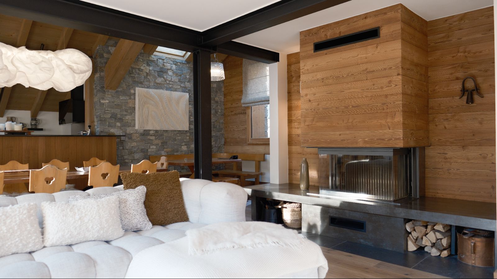 Luxury-Ski-Chalet-Meribel-Chalet-Etoile-des-Neiges-Oxford-Ski-Fireplace.jpg