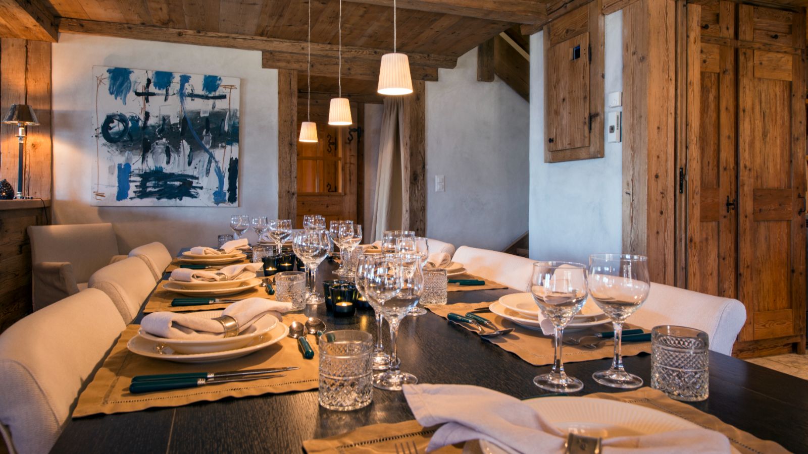 Luxury-Ski-Chalet-Verbier-Chalet-Tesseln-Oxford-Ski-Dining3.jpg
