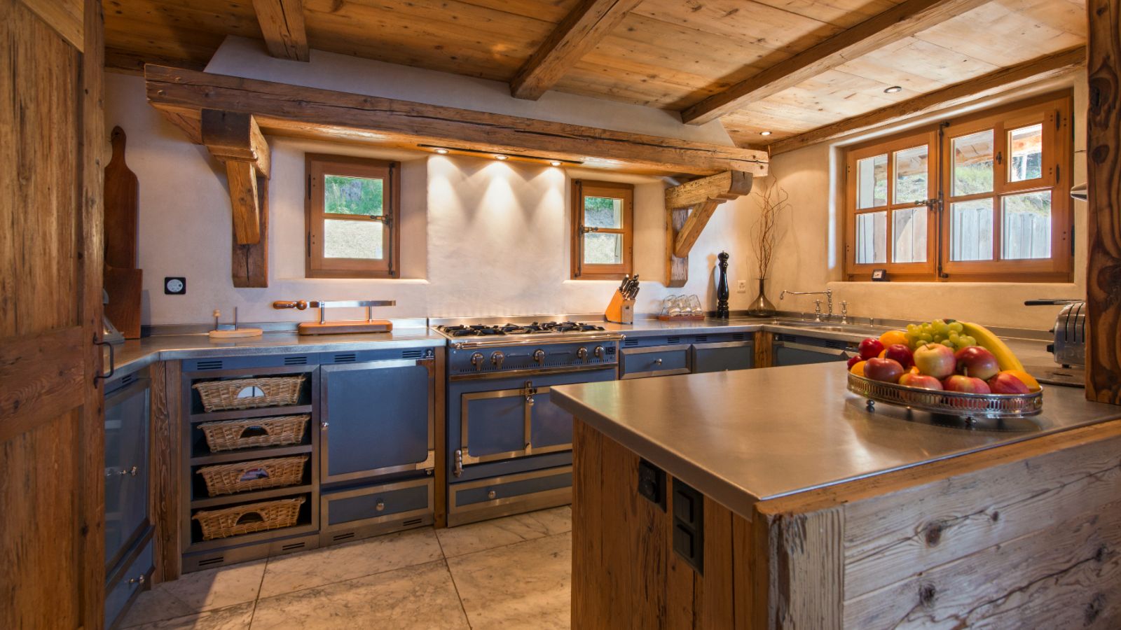 Luxury-Ski-Chalet-Verbier-Chalet-Tesseln-Oxford-Ski-Kitchen.jpg