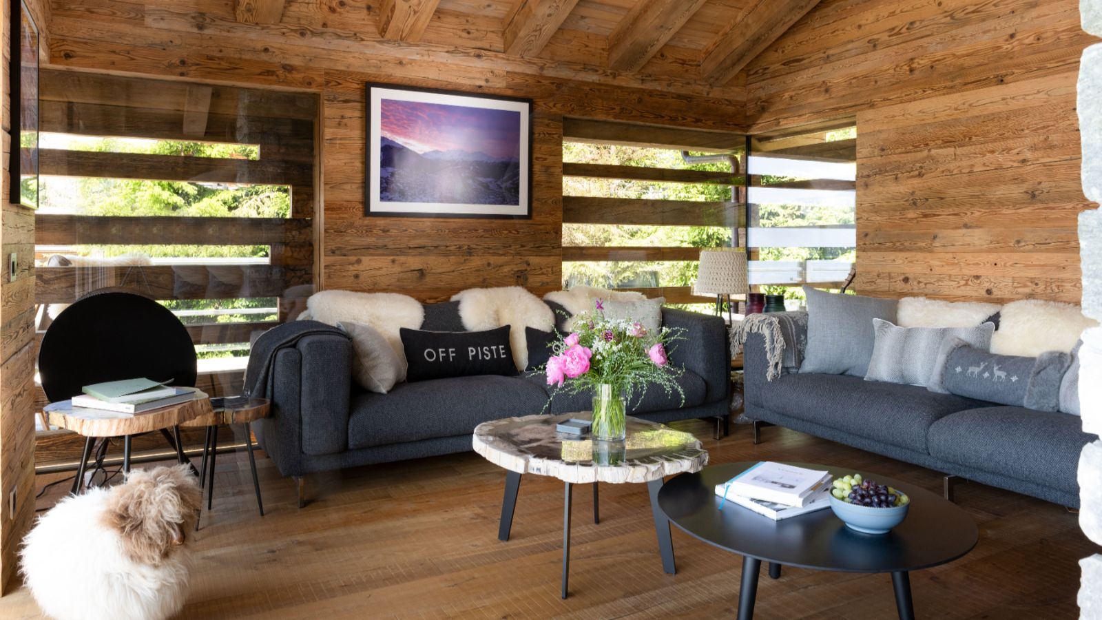 Luxury-Ski-Chalet-Verbier-Chalet-Petheo-Oxford-Ski-Lounge.jpg