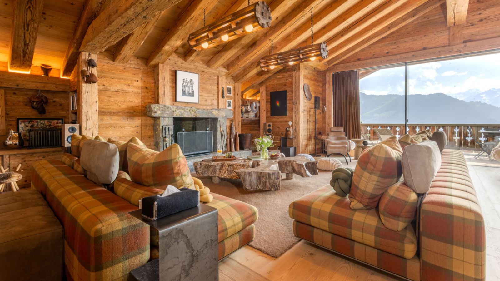 Luxury-Ski-Chalet-Verbier-Alex-Penthouse-Oxford-Ski-Lounge4.jpg