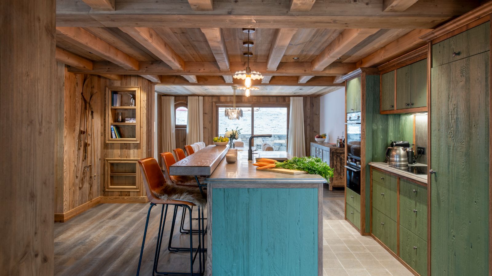 Luxury-Ski-Chalet-Meribl-Chalet-Caribou-Oxford-Ski-Breakfast-Bar.jpg
