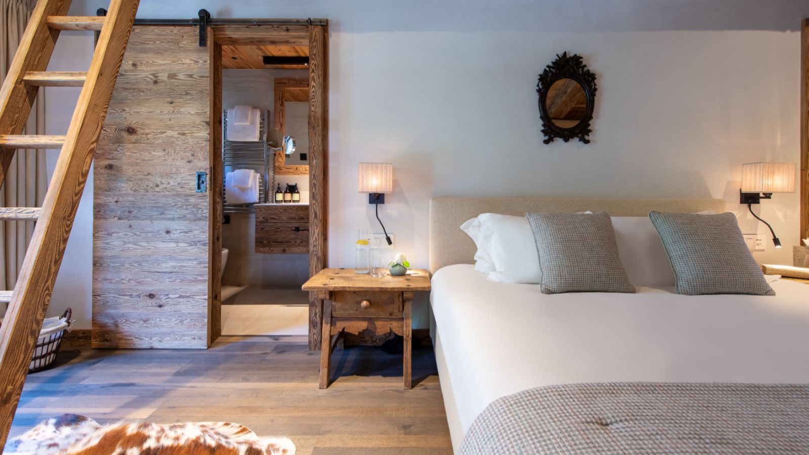 Luxury-Ski-Chalet-Verbier-Chalet-Peter-Pan-Oxford-Ski-Bedroom (2).jpg