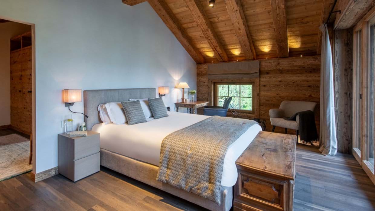 Luxury-Ski-Chalet-Verbier-Chalet-Peter-Pan-Oxford-Ski-Bedroom (6).jpg