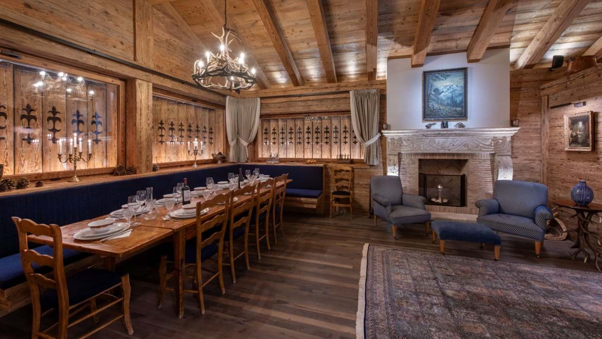Luxury-Ski-Chalet-Verbier-Chalet-Peter-Pan-Oxford-Ski-Dining2.jpg