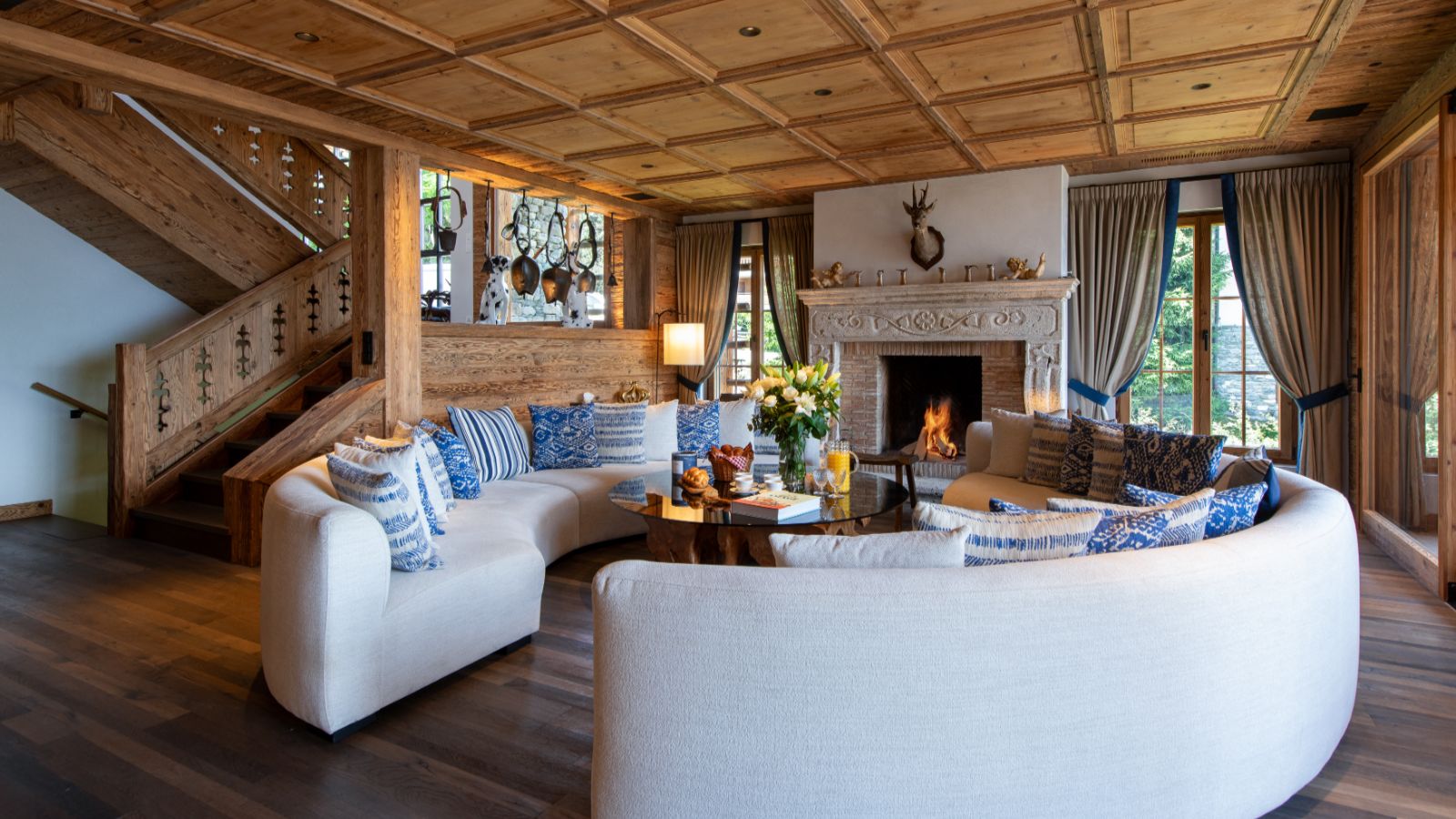 Luxury-Ski-Chalet-Verbier-Chalet-Peter-Pan-Oxford-Ski-Lounge4.jpg