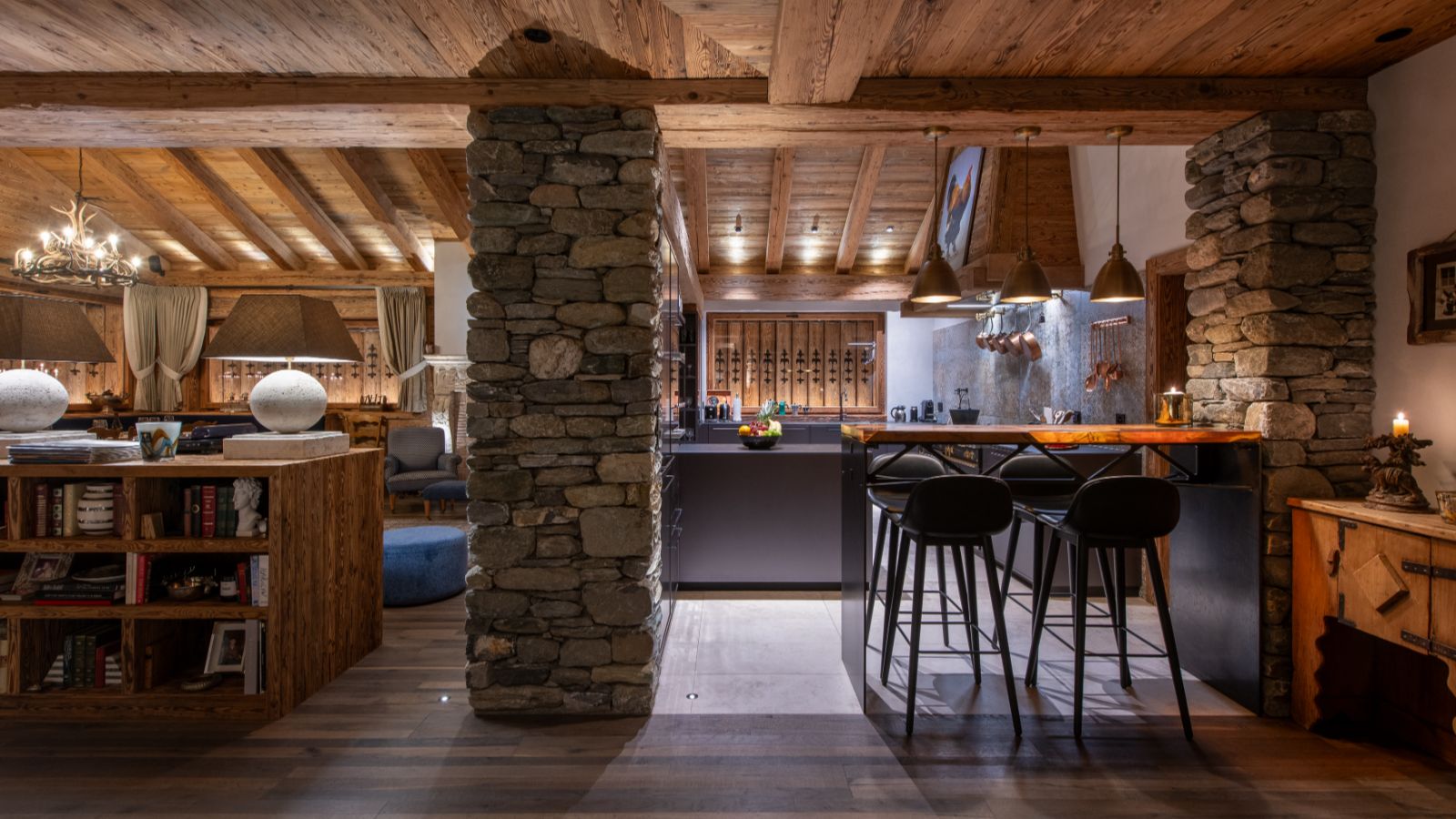 Luxury-Ski-Chalet-Verbier-Chalet-Peter-Pan-Oxford-Ski-Open-Plan-Living.jpg