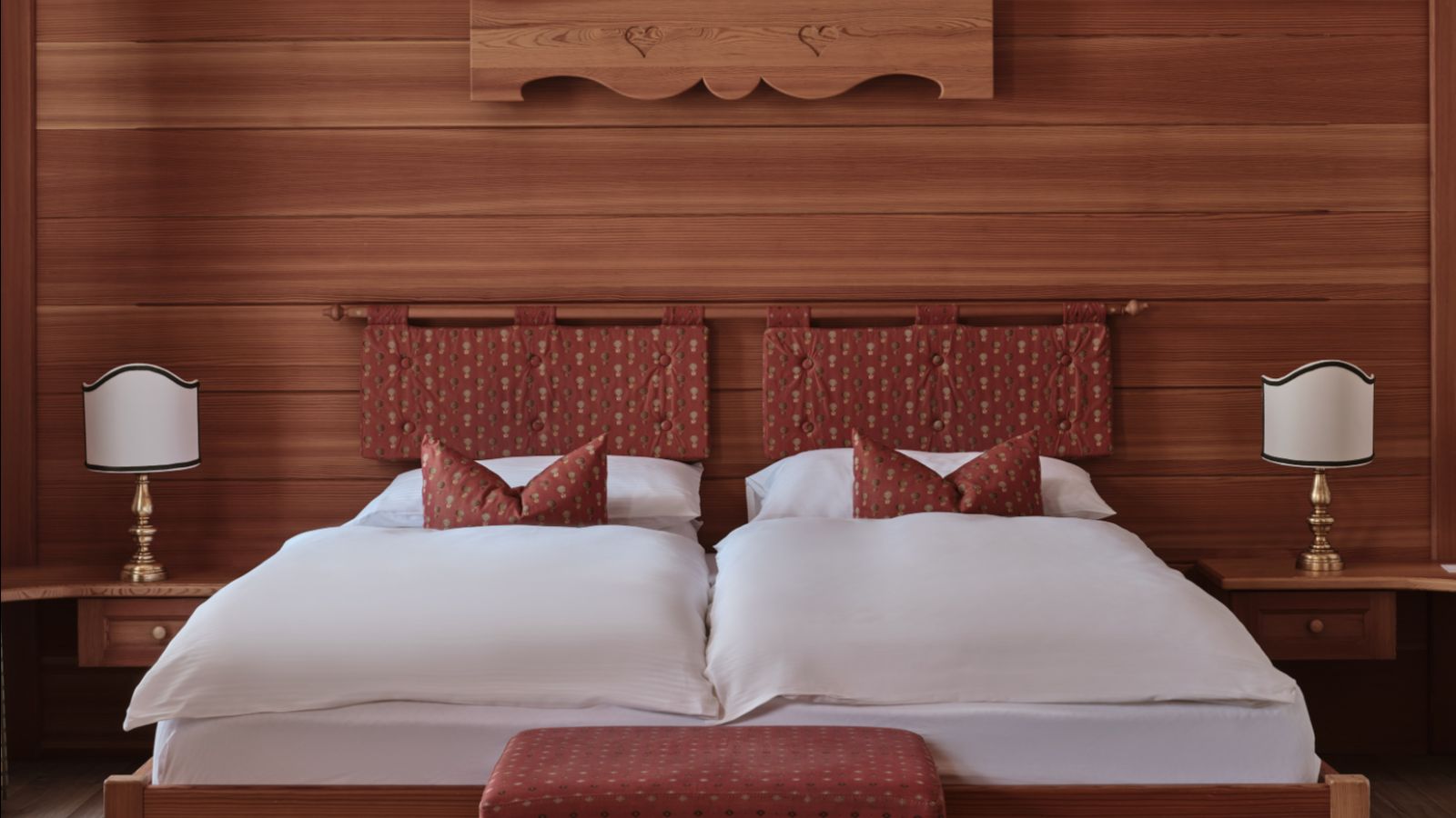 Luxury-Ski-Hotel-Madonna-di-Campiglio-Chalet-Del-Sogno-Suite (14).jpg