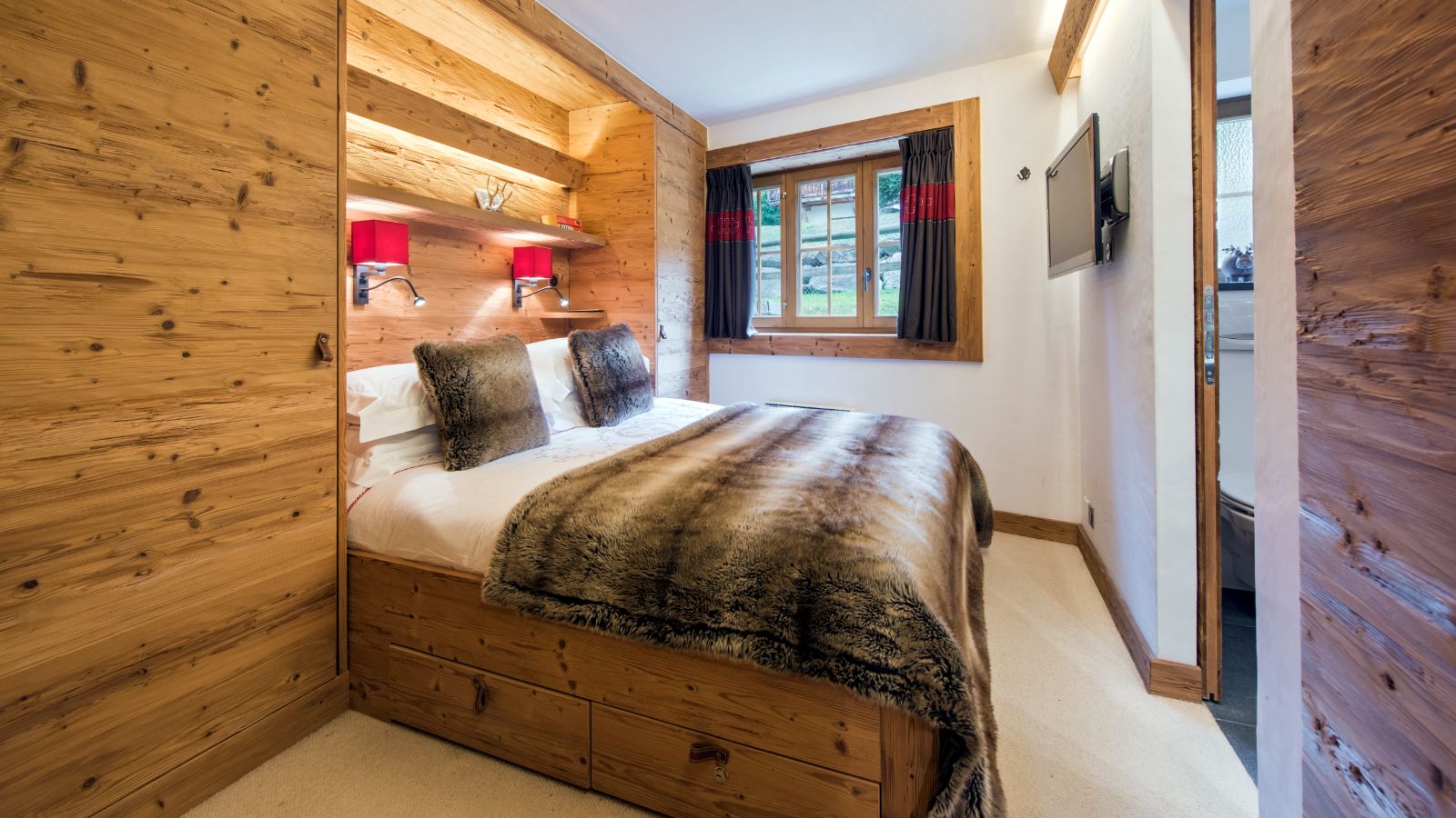 Hickory - Bedroom 2 (1).jpg