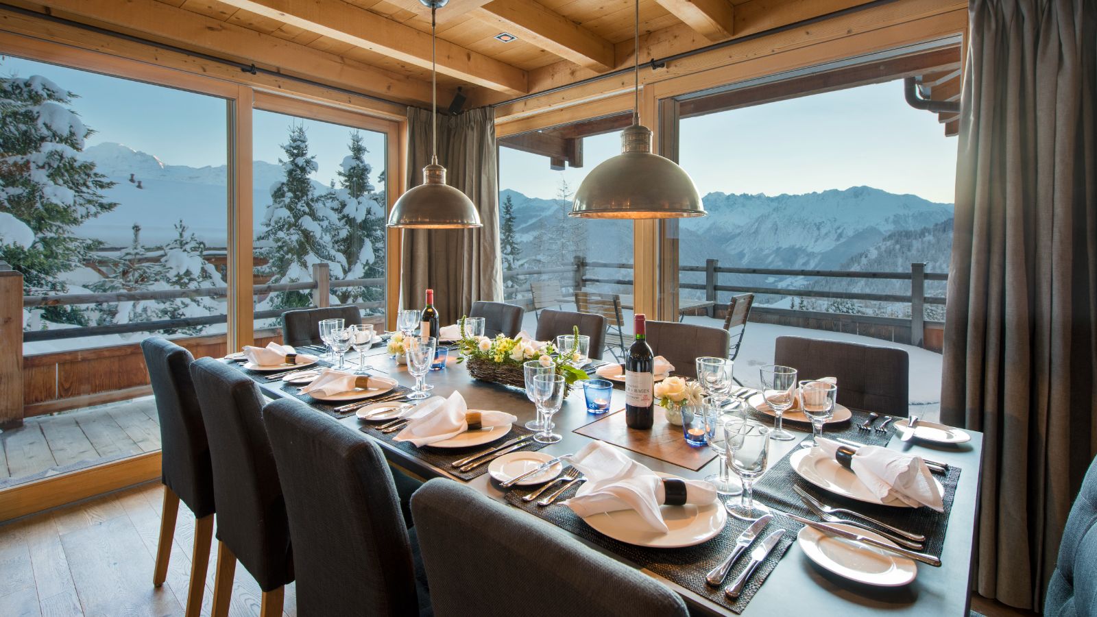 Rock - Dining Area (3).jpg