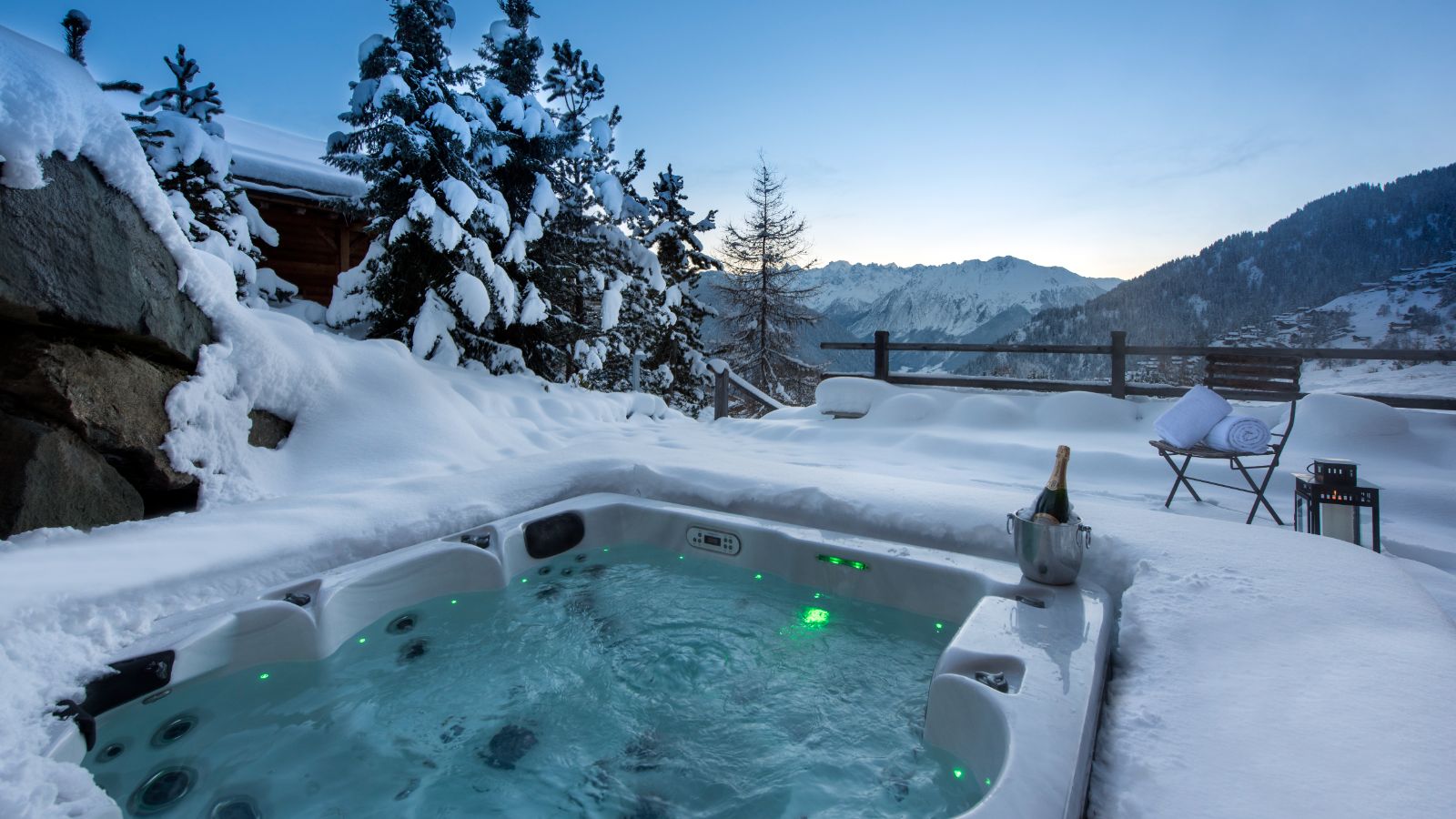 Rock - Hot Tub (1).jpg