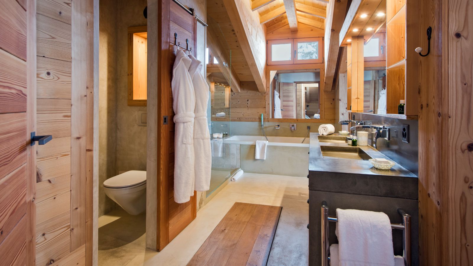 Rock - Bedroom 1 Bathroom (1).jpg