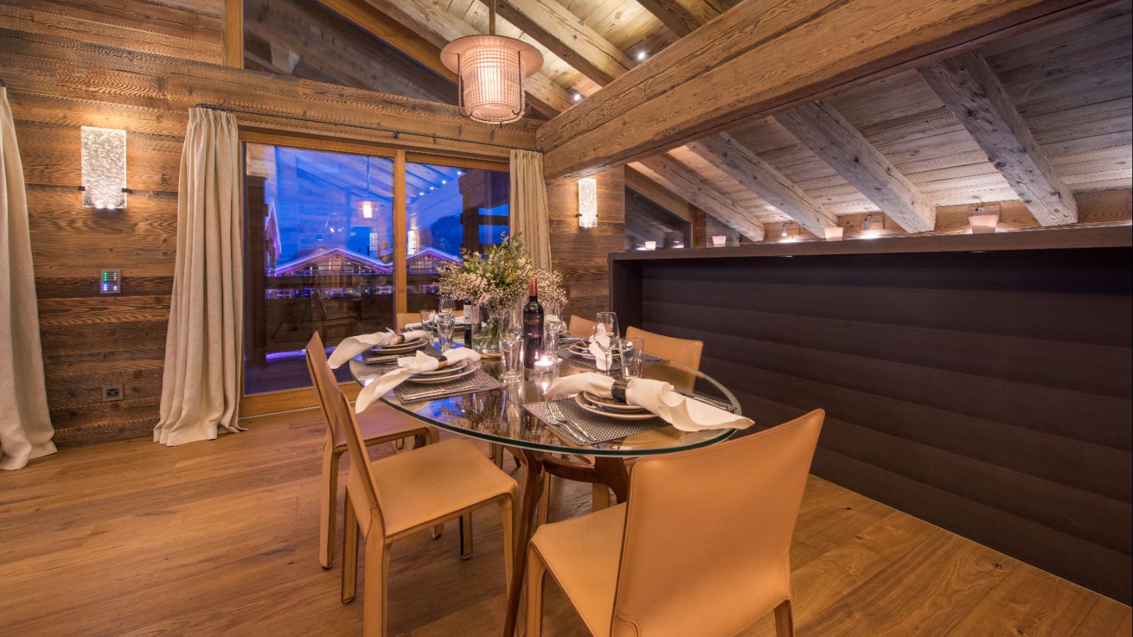 PlaceBlanche2 - Dining Area (2).jpg
