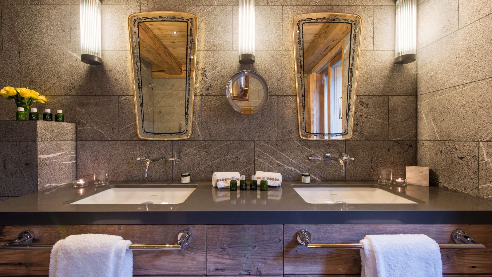 PlaceBlanche2 - Bedroom 2 Bathroom (2).jpg