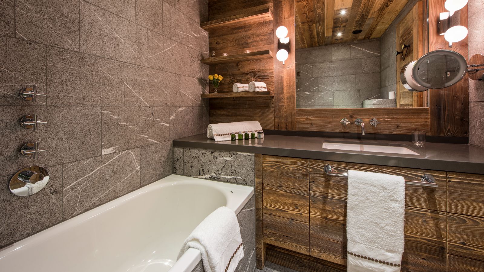 PlaceBlanche1 - Bedroom 2 Bathroom (2).jpg