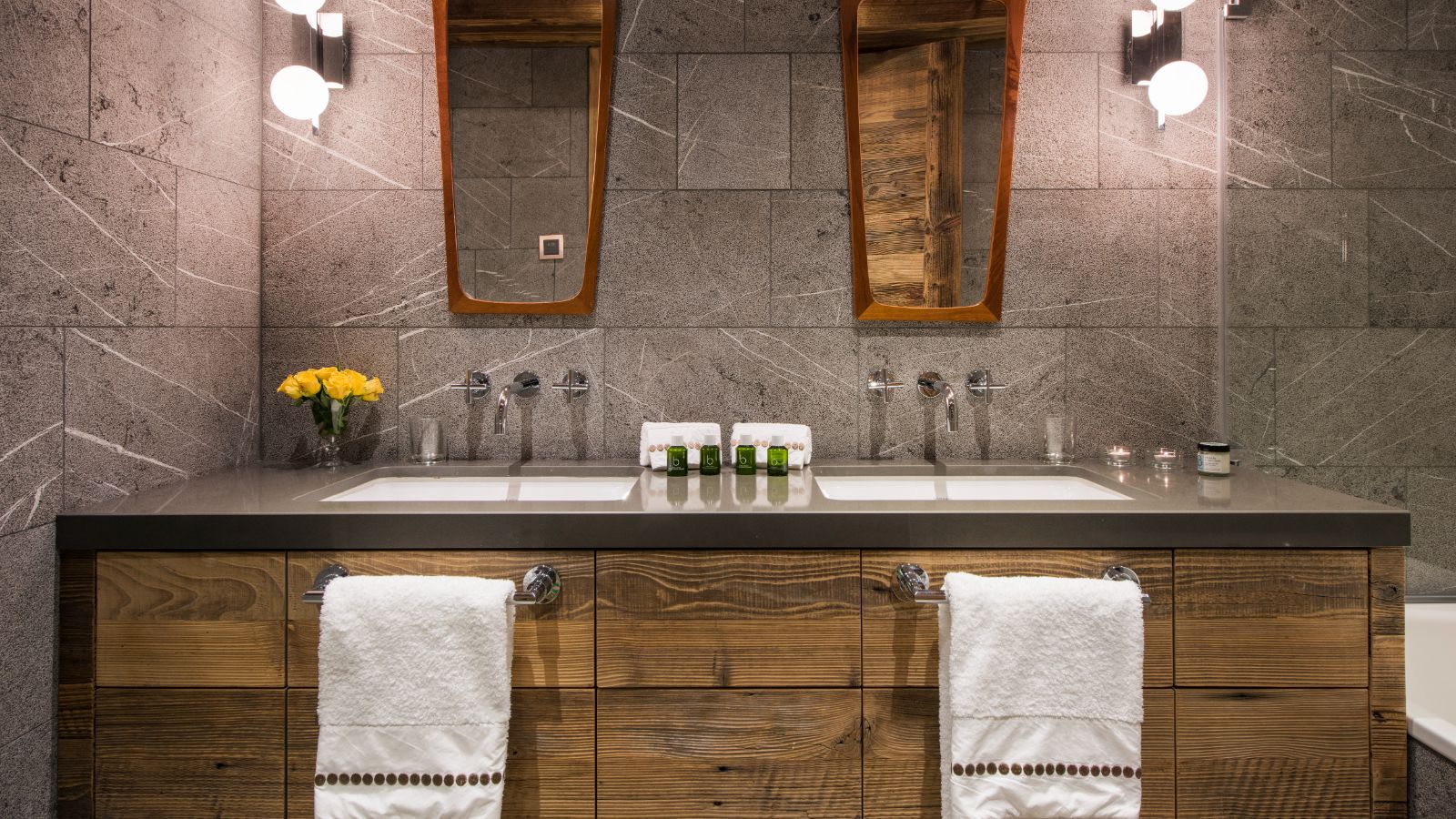 PlaceBlanche1 - Bedroom 3 Bathroom (1).jpg