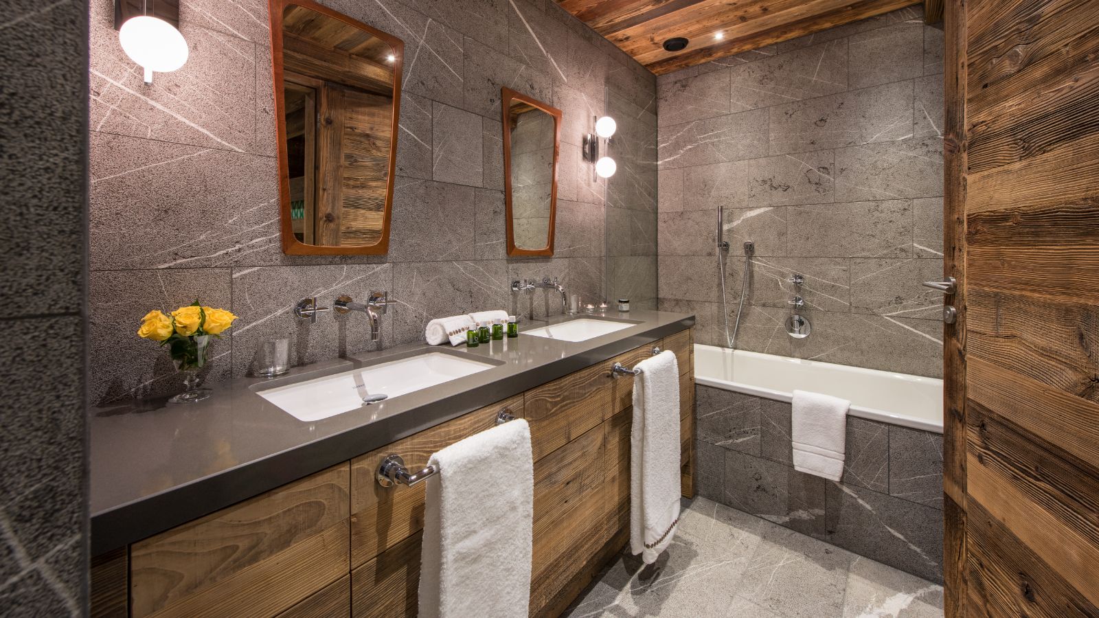 PlaceBlanche1 - Bedroom 3 Bathroom (2).jpg