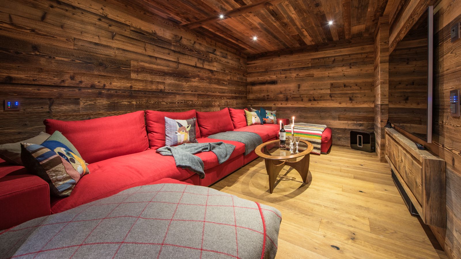 PlaceBlanche1 - Cinema Room (1).jpg