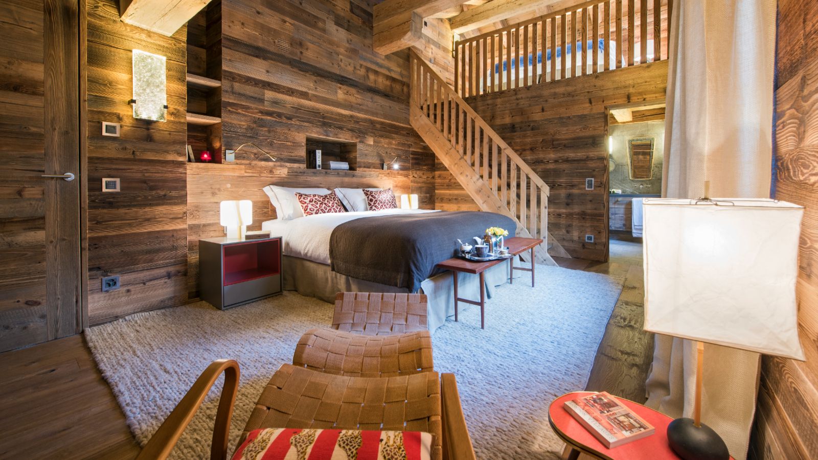 PlaceBlanche2 - Bedroom 2 (2).jpg