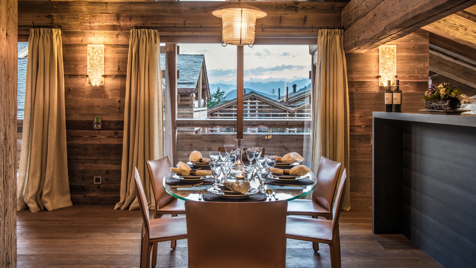 PlaceBlanche2 - Dining Area (3).jpg