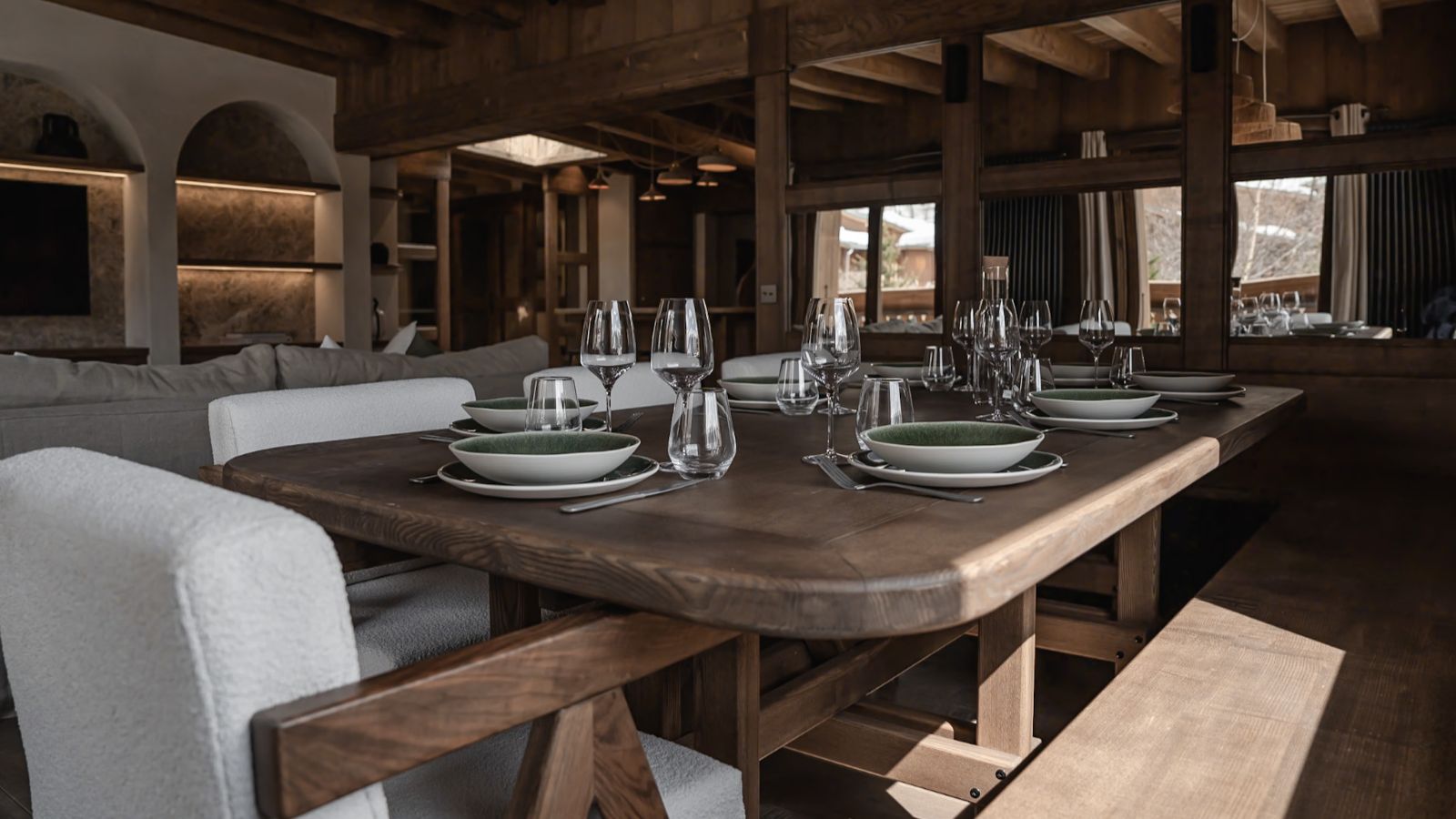 Luxury-Ski-Chalet-Val-D-Isere-Penthouse-Les-Amenomes-Oxford-Ski-Dining.jpg