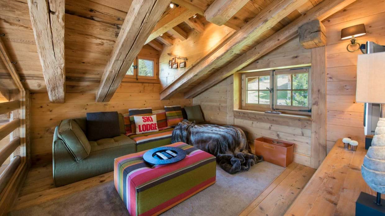 mezzanine-snug-in-chalet-milou (1).jpg