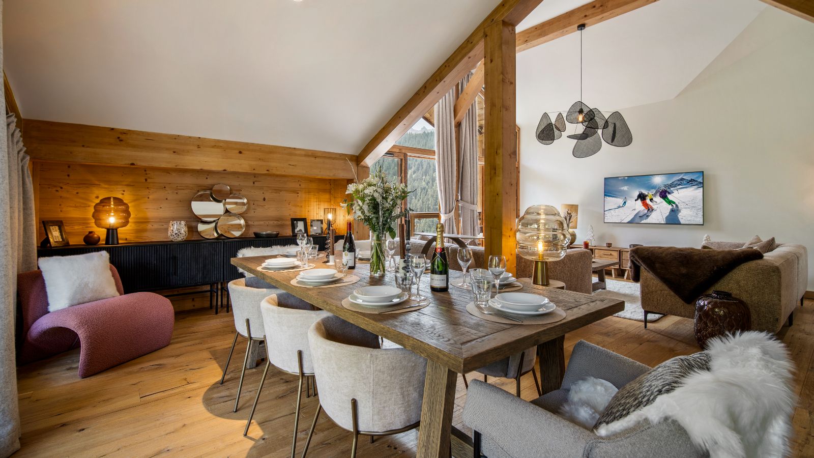 Luxury-Ski-Chalet-Penthouse-Celeste-Courchevel-1650-Oxford-Ski-Dining3.jpg