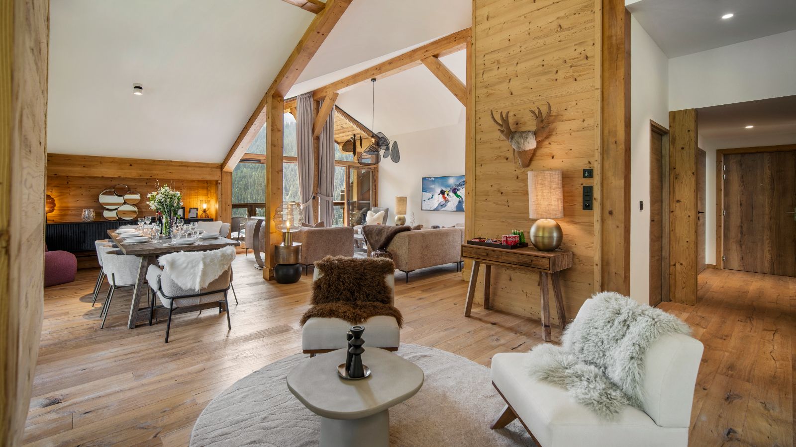 Luxury-Ski-Chalet-Penthouse-Celeste-Courchevel-1650-Oxford-Ski-Lounge.jpg
