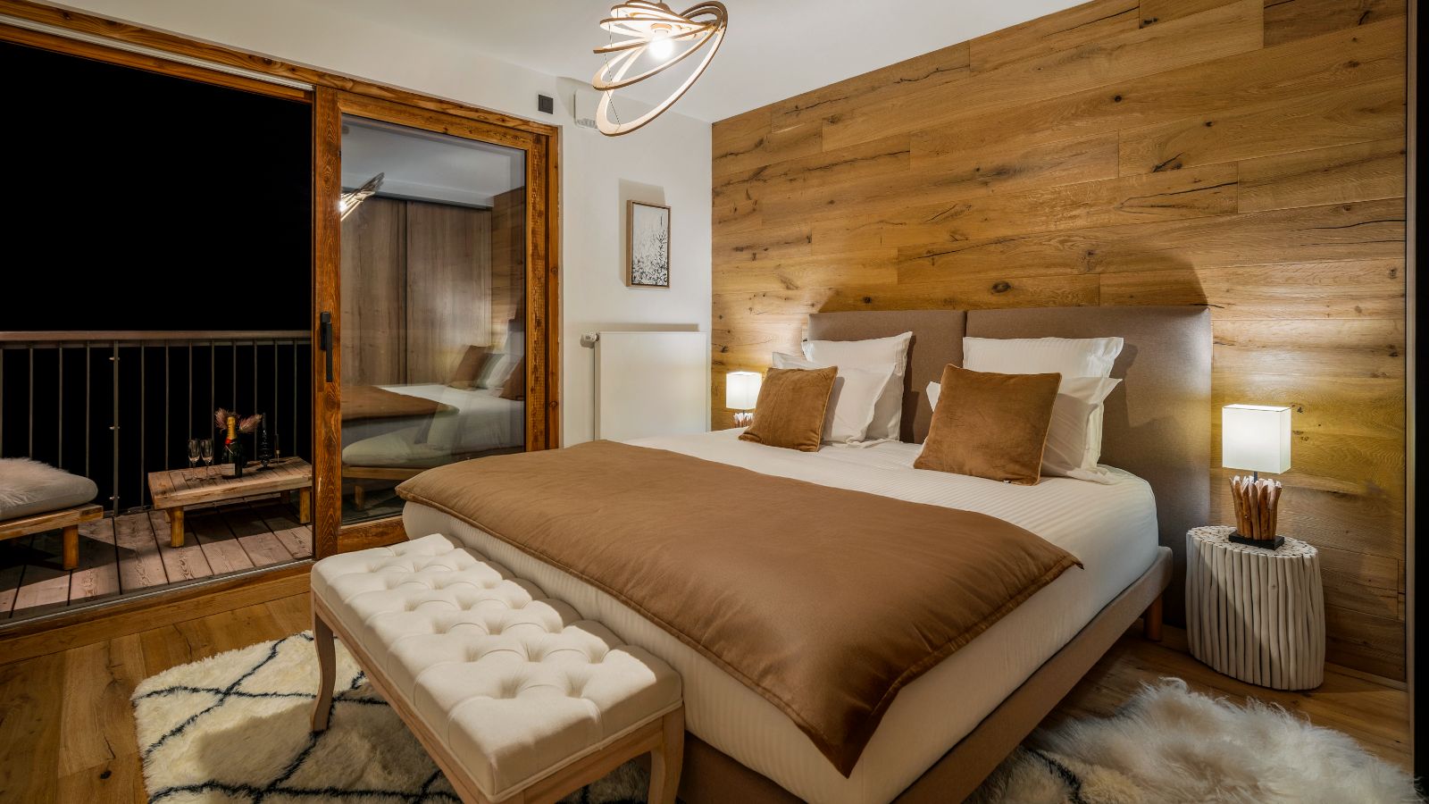 Luxury-Ski-Chalet-Penthouse-Nebula-Courchevel-1650-Oxford-Ski-Bedroom (7).jpg
