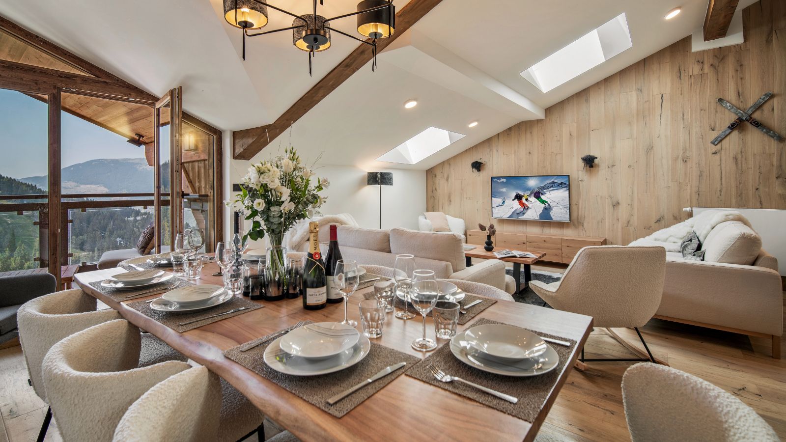 Luxury-Ski-Chalet-Penthouse-Nebula-Courchevel-1650-Oxford-Ski-Dining.jpg