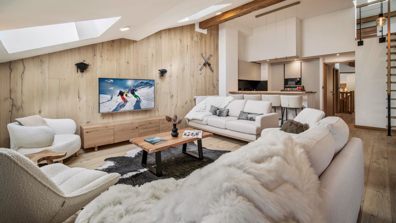 Luxury-Ski-Chalet-Penthouse-Nebula-Courchevel-1650-Oxford-Ski-Lounge.jpg