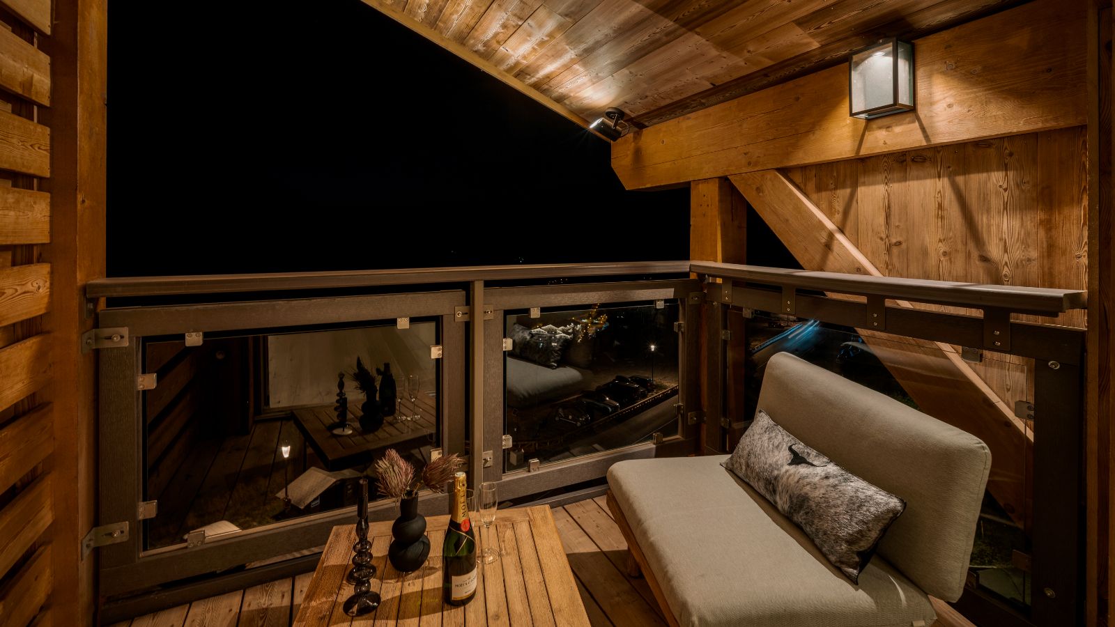 Luxury-Ski-Chalet-Penthouse-Nebula-Courchevel-1650-Oxford-Ski-Terrace2.jpg