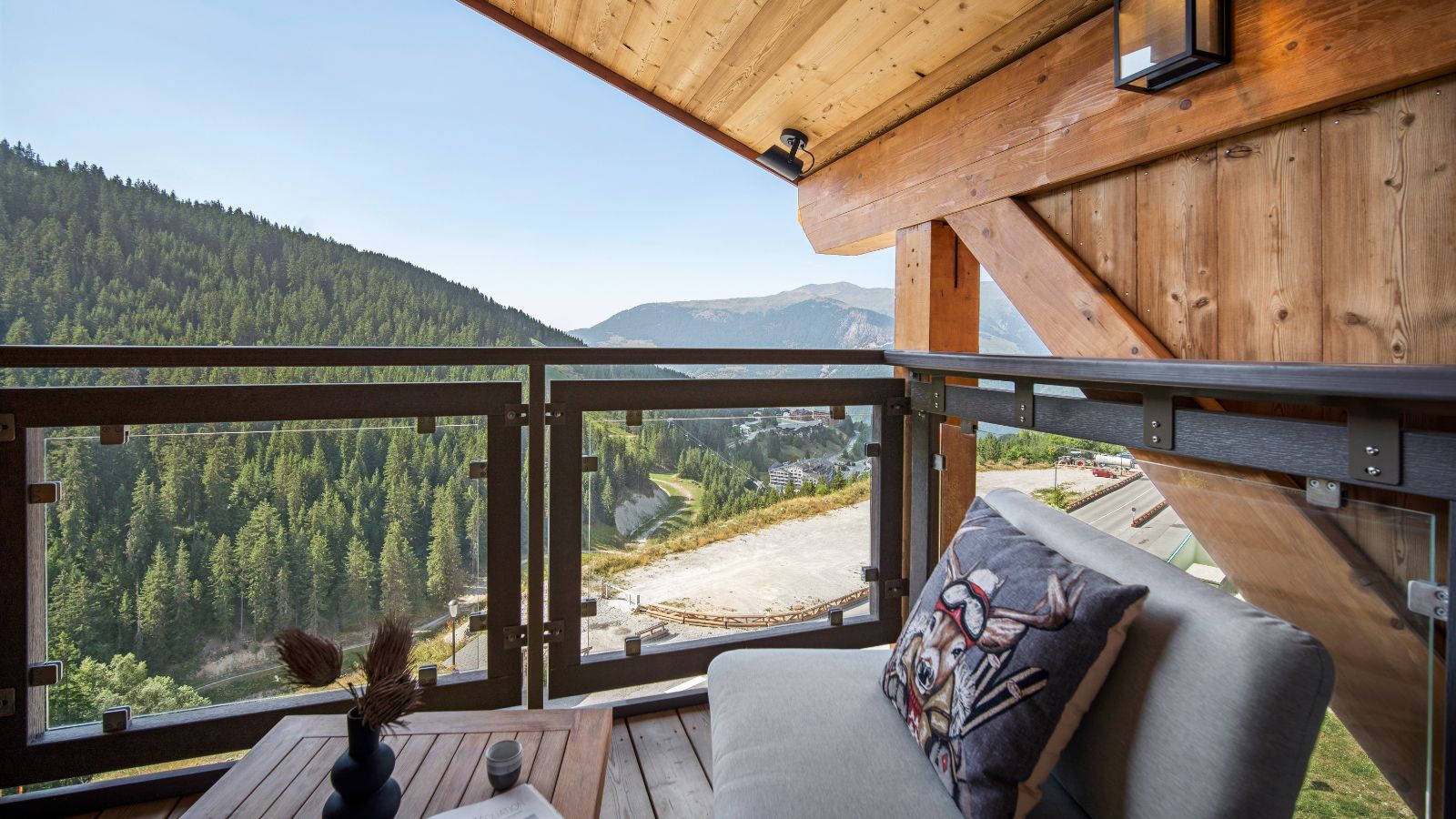 Luxury-Ski-Chalet-Penthouse-Nebula-Courchevel-1650-Oxford-Ski-View.jpg
