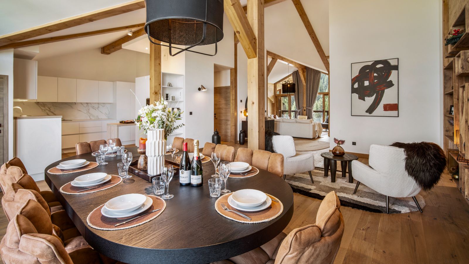Luxury-Ski-Chalet-Penthouse-Astral-Courchevel-1650-Oxford-Ski-Dining2.jpg