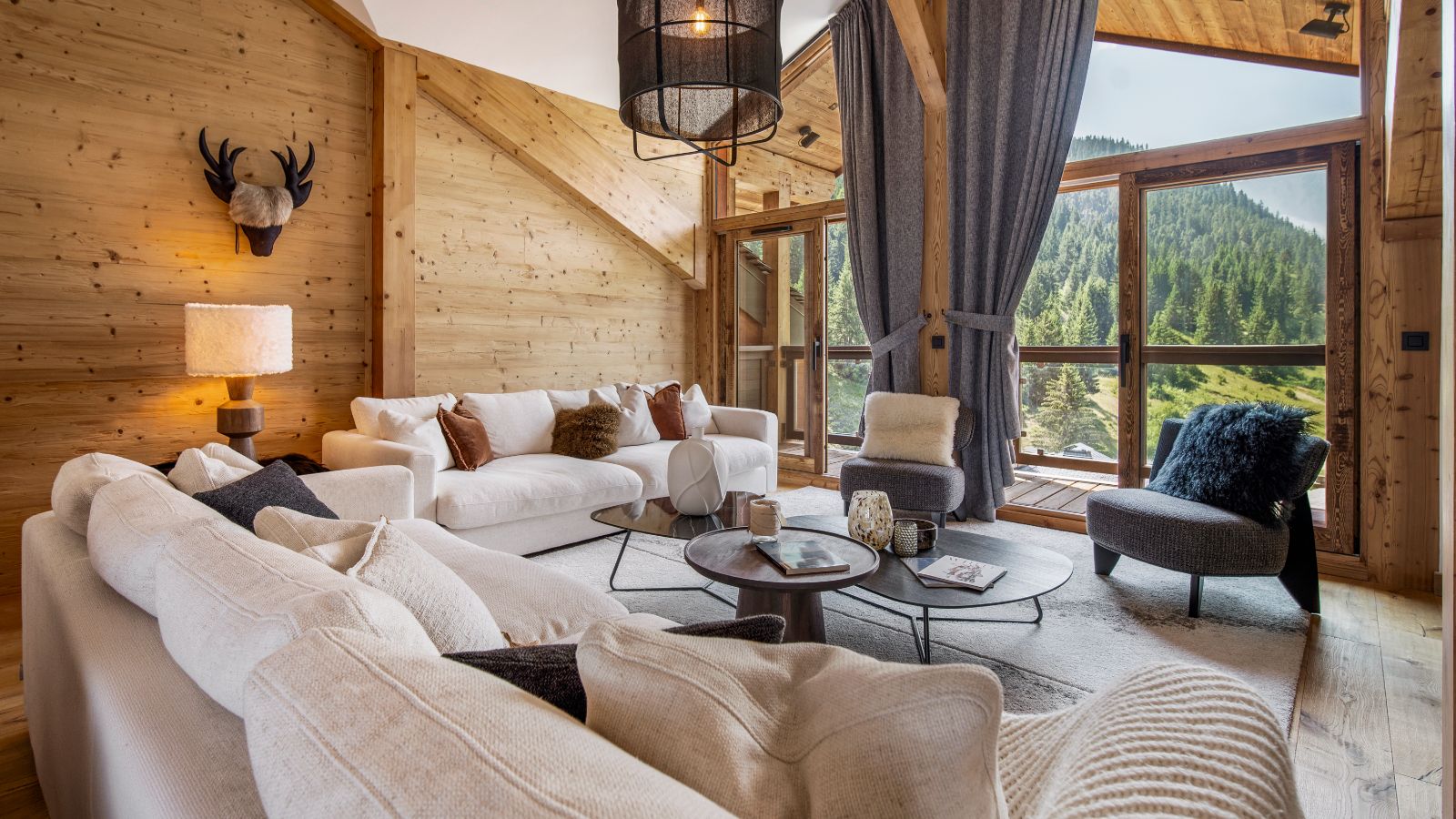Luxury-Ski-Chalet-Penthouse-Astral-Courchevel-1650-Oxford-Ski-Lounge2.jpg