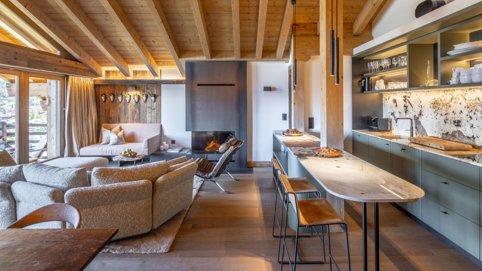 Luxury-Ski-Chalet-Verbier-Apartment-Bisous-Bisous-Oxford-Ski-Lounge3.jpg