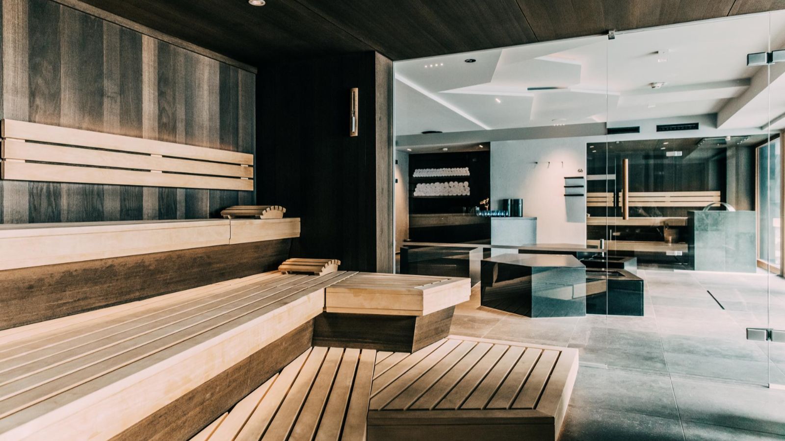 luxury-ski-hotels-ischgl-elizabeth-arthotel-oxford-ski-spa (3).jpg