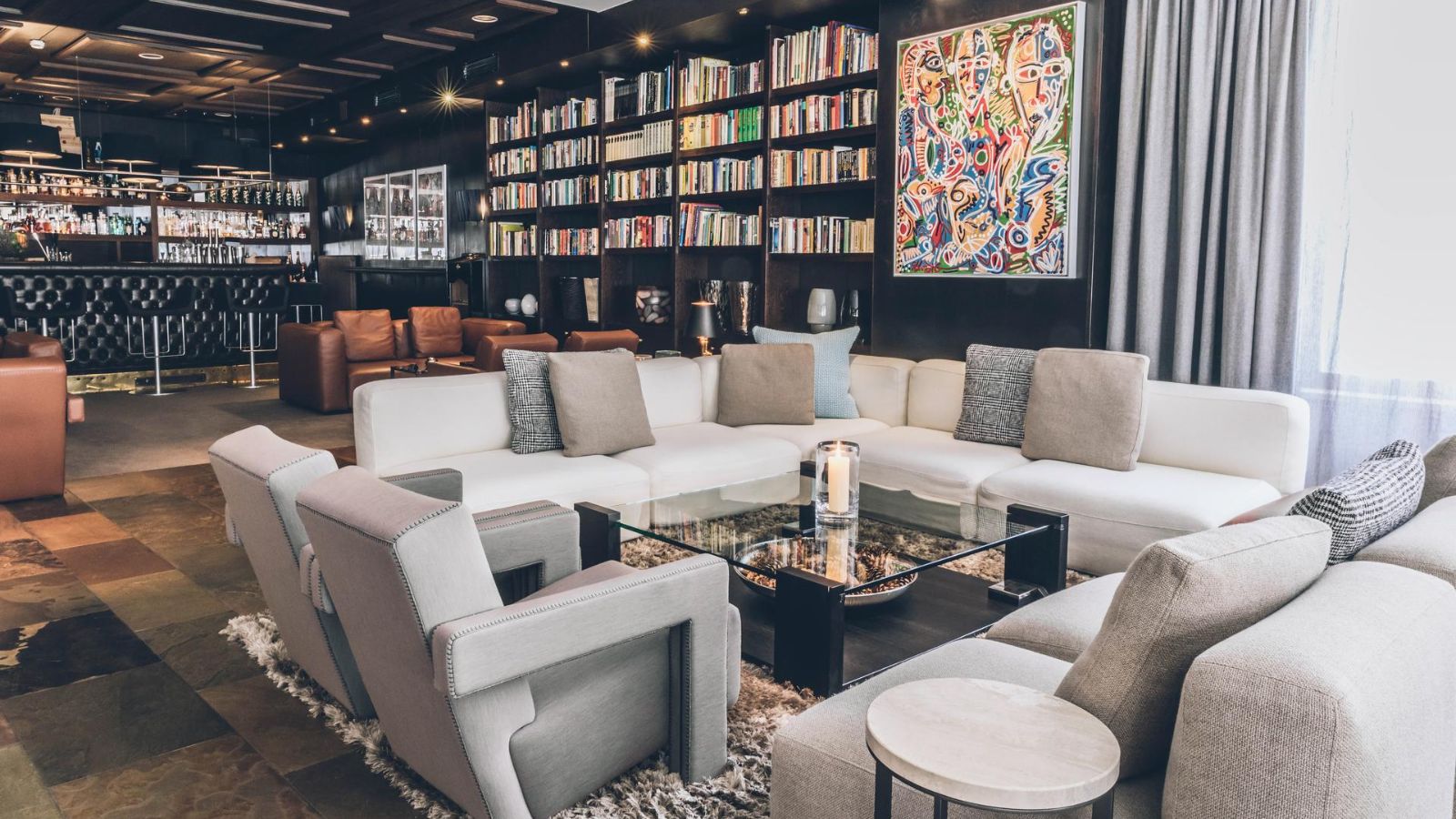 luxury-ski-hotels-ischgl-elizabeth-arthotel-oxford-ski- (27).jpg