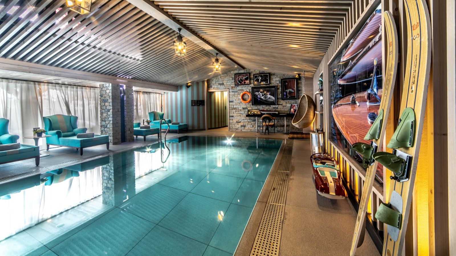 luxury-ski-hotels-courchevel-1850-grandes-alpes-oxford-ski-spa (2).jpg