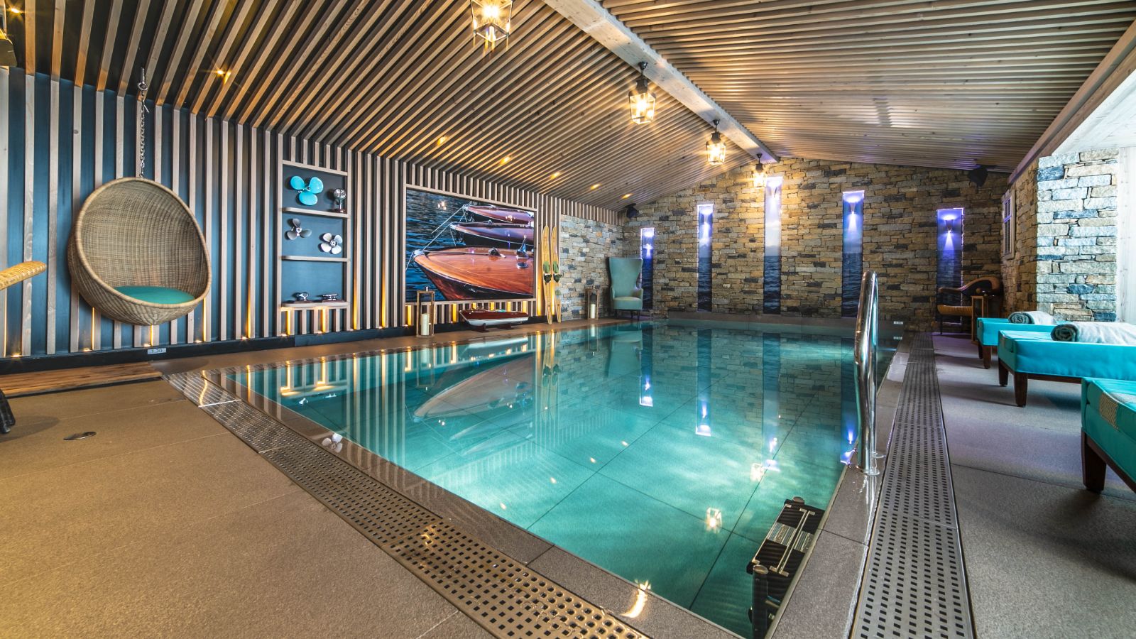 luxury-ski-hotels-courchevel-1850-grandes-alpes-oxford-ski-spa (3).jpg