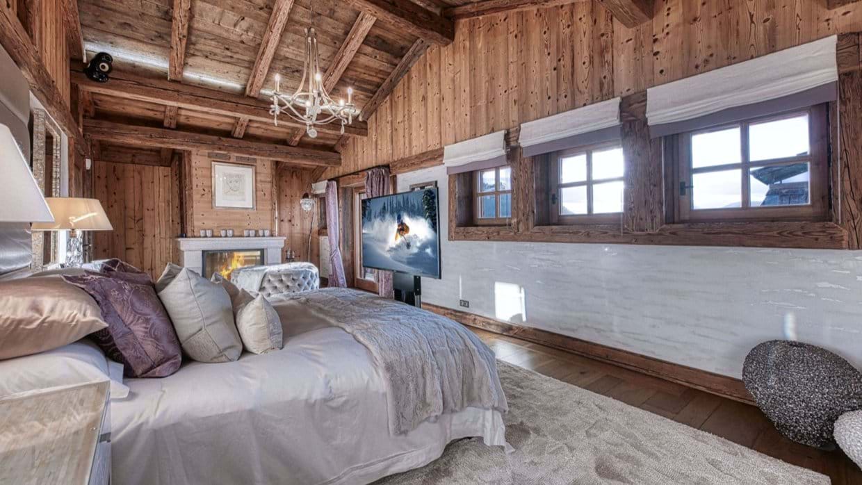 luxury-ski-chalets-aspen-megeve-oxford-ski-bedroom (3).jpg