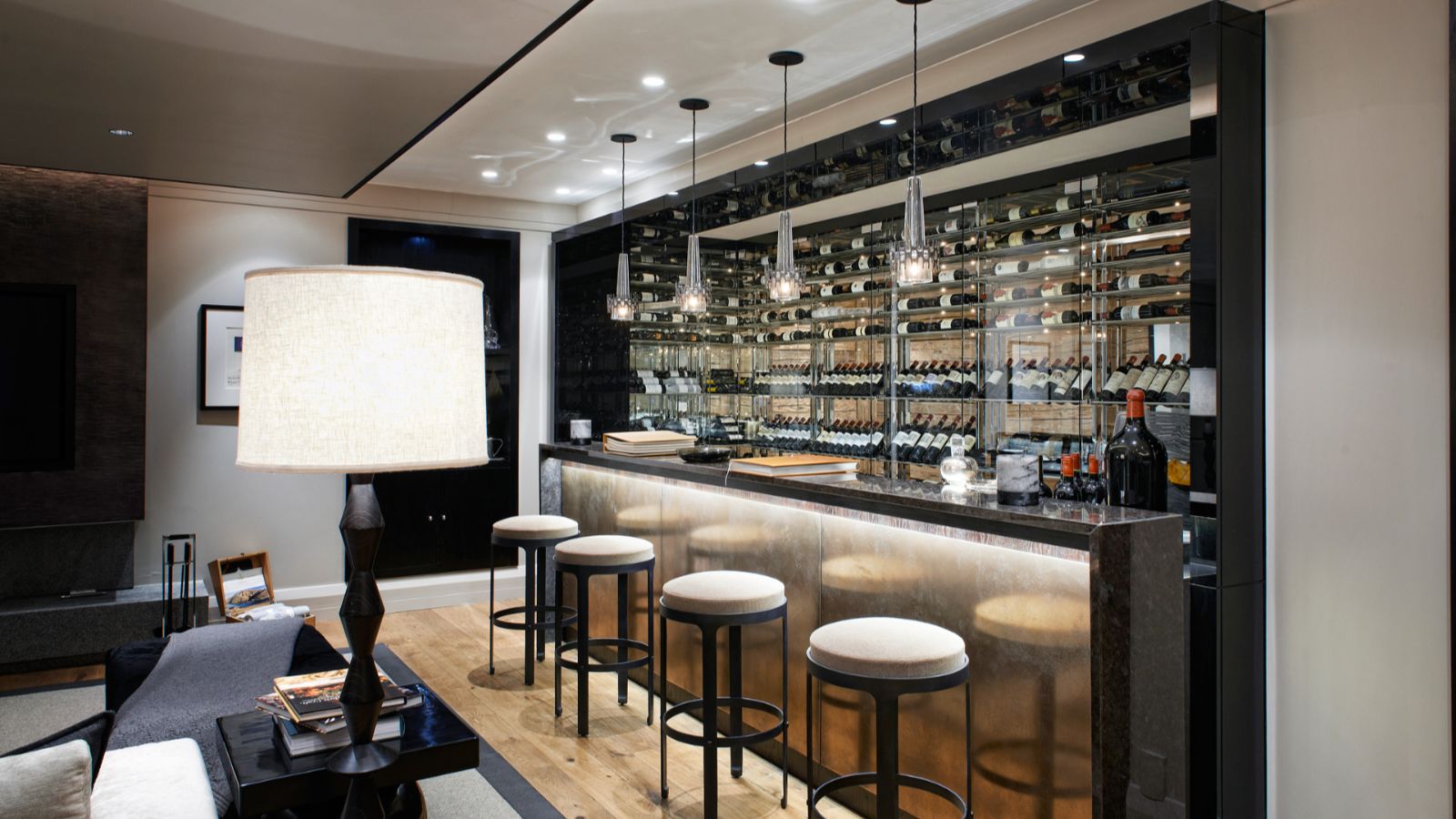 luxury-ski-chalets-aspen-megeve-oxford-ski-bar (1).jpg