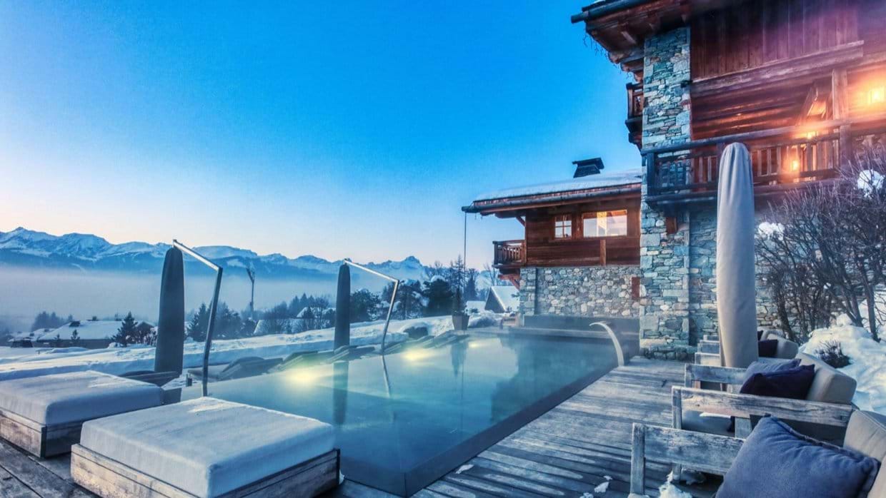 luxury-ski-chalets-aspen-megeve-oxford-ski-external-winter (4).jpg