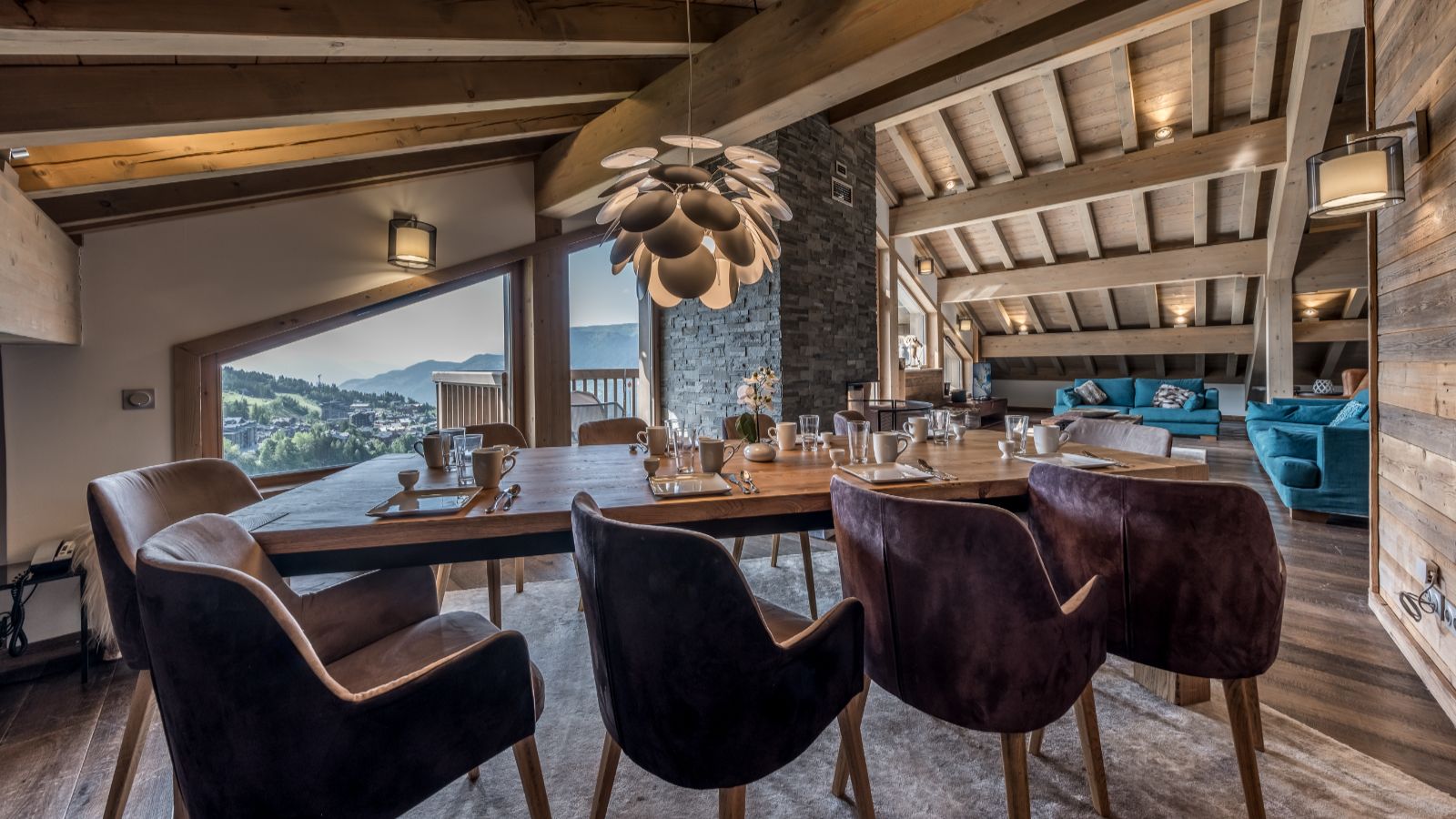 Luxury-Ski-Chalet-Courchevel-1650-Keystone-Penthouse-Oxford-Ski-Dining.jpg