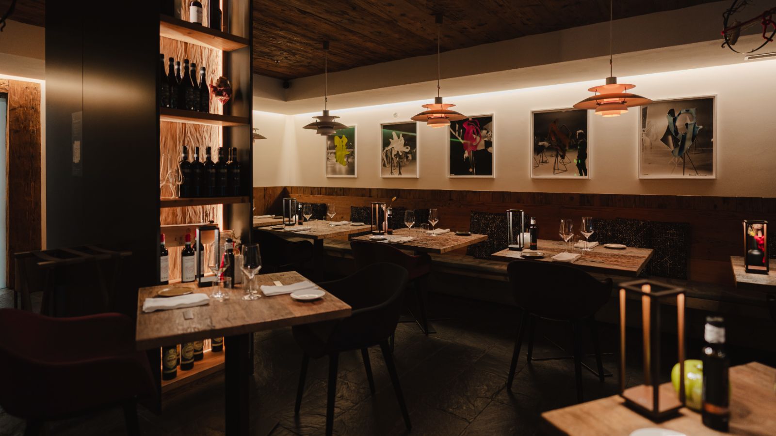 Luxury-Ski-Hotel-Cortina-Hotel-de-Len-Oxford-Ski-Restaurant (4).jpg